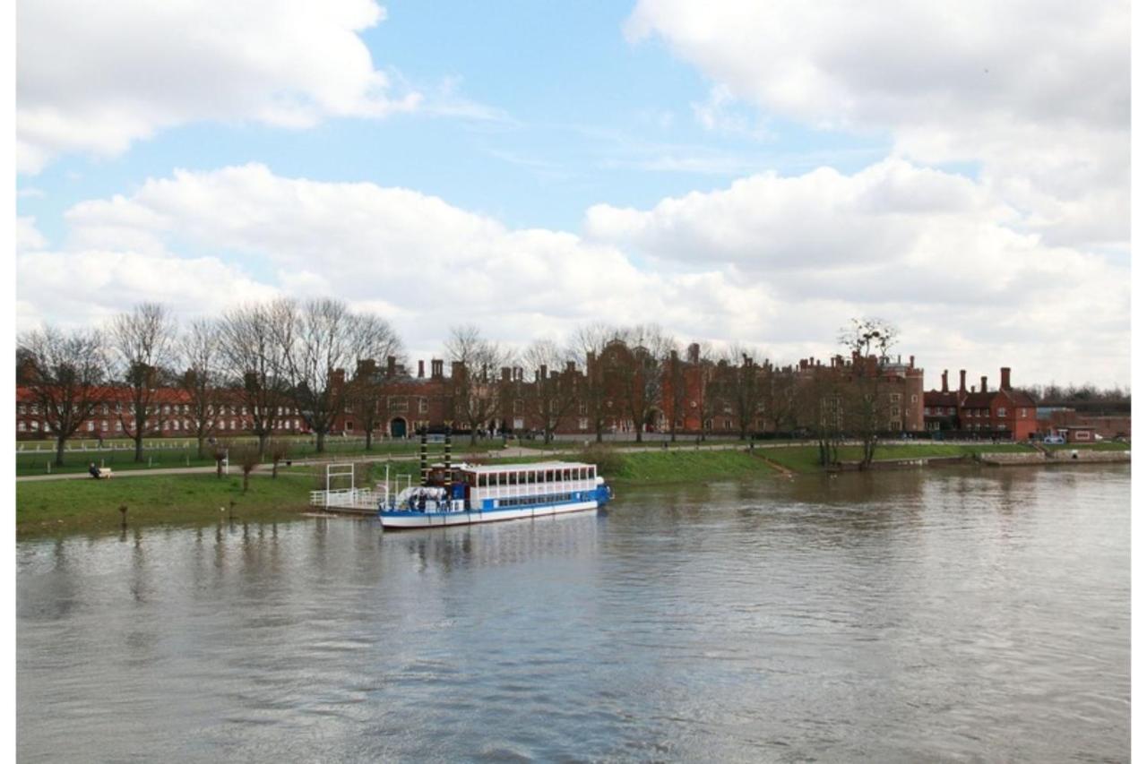Hampton Court Hotel East Molesey Eksteriør bilde